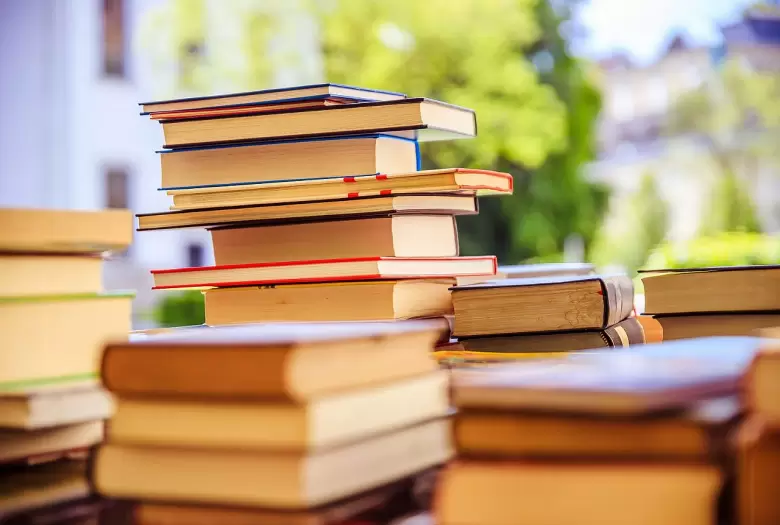 donde-y-como-se-pueden-donar-libros-que-ya-no-queremos(1)