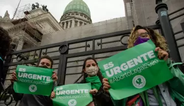 fernandez-enviara-dos-proyectos-legalizacion-del-aborto-y-programa-los-mil-dias