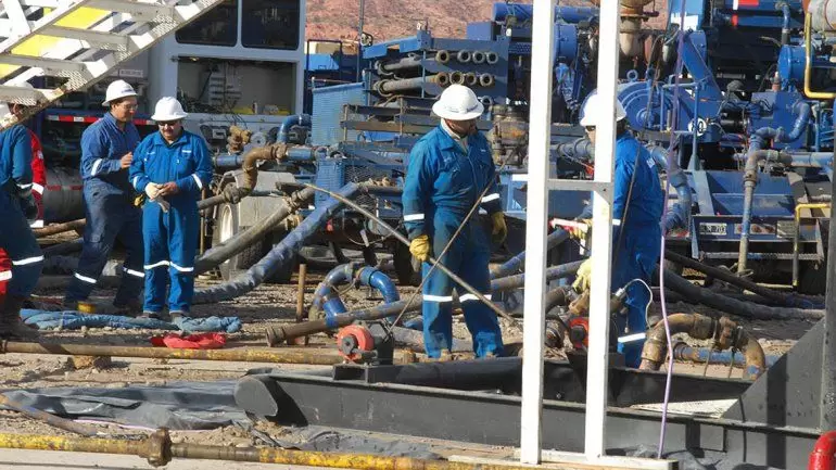 petroleo(10)