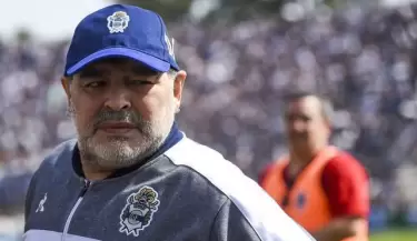 maradona d(3)