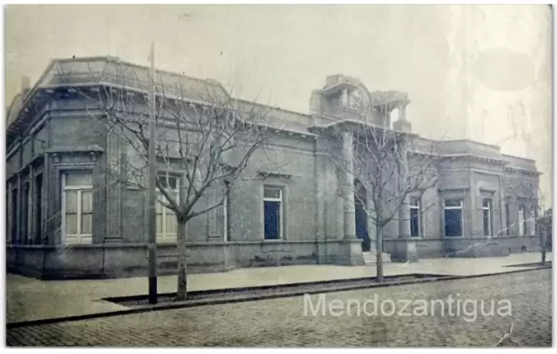 antigua legislatura de mendoza