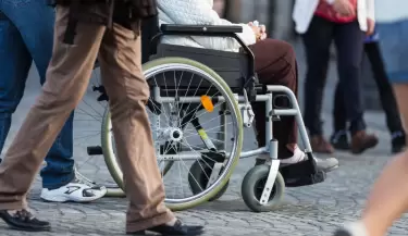 persona-en-silla-de-ruedas