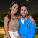 Estilo casual y sofisticado: el outfit navide�o de Messi y Antonela en su Rosario natal
