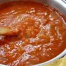 ANMAT prohíbe la venta de una salsa de tomate en Mendoza por irregularidades sanitarias