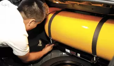 AUTO-GNC