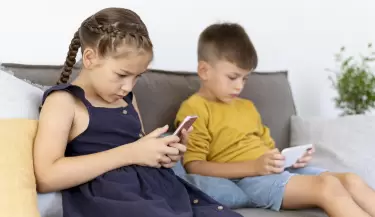 ninos-tiro-medio-dispositivos-interiores