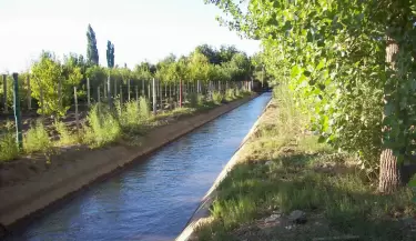 canal de riego