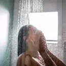 Bañarse por la noche: esto es lo que no hay que hacer según los expertos