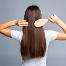 Ca�da de pelo en mujeres: las causas, prevenci�n y tratamientos efectivos