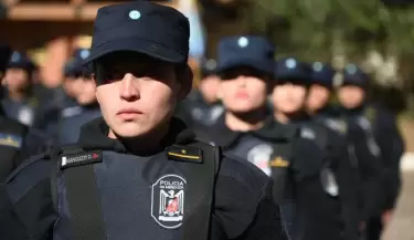 policias