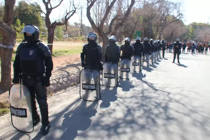 policía operativo partido