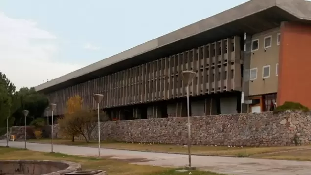 Facultad de Ciencias Pol�ticas y Sociales