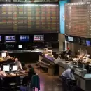 El riesgo pa�s sigue en ca�da en la Argentina y ya perfor� el piso de los 600 puntos