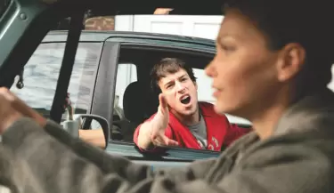 agresion al volante