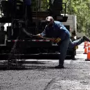 Tránsito: Comenzó la pavimentación de una calle que desemboca en una famosa capilla histórica