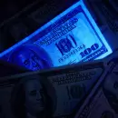 Cayó el dólar blue en Mendoza y creció la brecha con el oficial