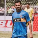 Carlos Tevez debut� en la Copa Potrero y rechaz� firmar una camiseta de River