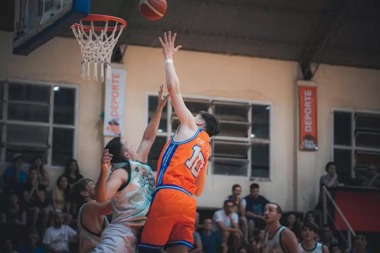 RIVADAVIA B�SQUET
