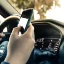 Aprobaron los cambios de la Ley de Tr�nsito en Mendoza: C�mo podr� usarse el celular en el auto