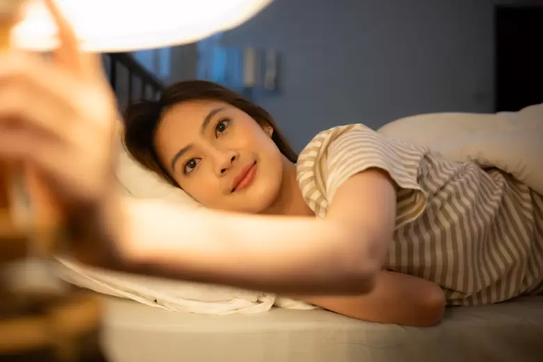 dormir con la luz encendida