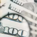 El dólar blue baja tras las declaraciones de Javier Milei: a cuánto cotiza este lunes