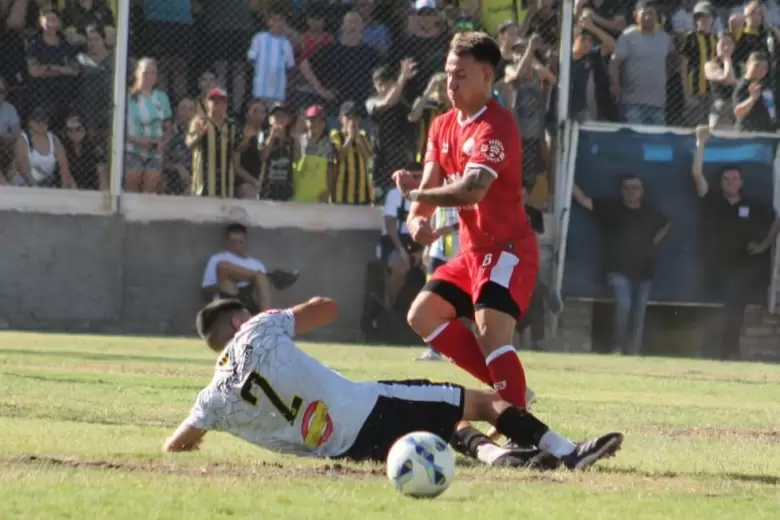 huracan las heras campeón