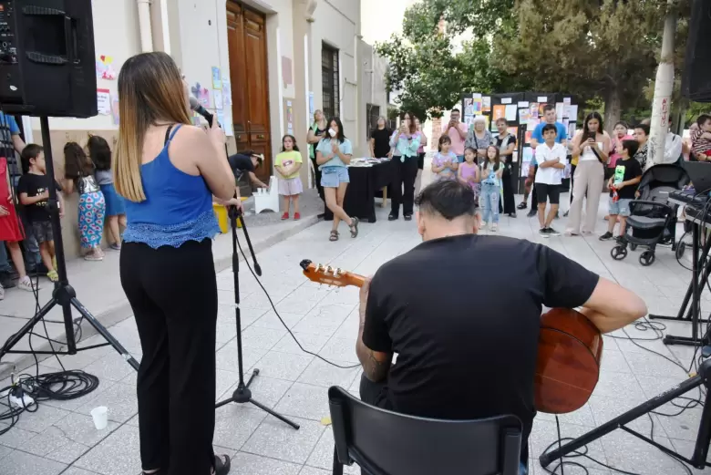 muestra de arte guaymallen