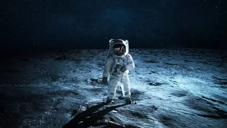 luna astronauta 3