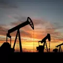 El petr�leo supera los USD 100 y suma presi�n al escenario inflacionario en Argentina