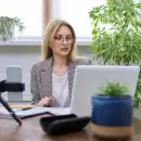 Ofrecen trabajo remoto con sueldo en d�lares: c�mo postularse