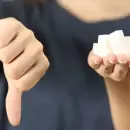 5 Alternativas naturales para reducir el consumo de azúcar y mejorar tu salud