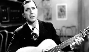 El gran Carlos Gardel nac�a hace 134 a�os y cada d�a canta mejor
