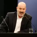 Denuncia a Sturzenegger: qué impacto tiene la millonaria adjudicación a la entidad de su esposa