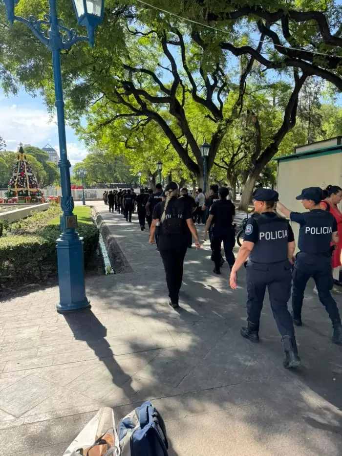 Incidentes en el banderazo estudiantil - Foto: Policía de Mendoza