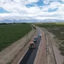 Vialidad comenzó con el asfaltado de la Ruta del Vino en el camino de Gualtallary