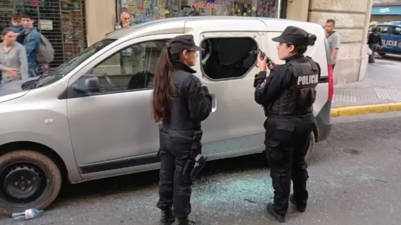 Nuevo caso de un perro encerrado en un auto causa indignaci�n.