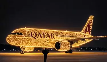 avion con luces navidenas