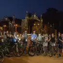 Bicitour nocturno: una propuesta única para descubrir la Ciudad