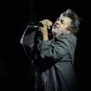 Adri�n D�rgelos cumple 56 a�os: El poeta del rock argentino y su legado en Babas�nicos