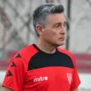 (Video) Atlético San Martín presentó a Mauricio Elena como nuevo entrenador: "Bienvenido a tu casa"