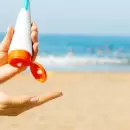 Verano seguro: Por qu� recomiendan no usar protector solar y repelentes al mismo tiempo