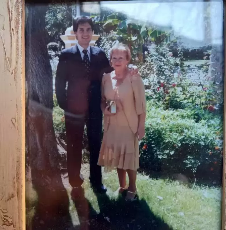 ADRIÁN Y DELIA EN SU CASAMIENTO