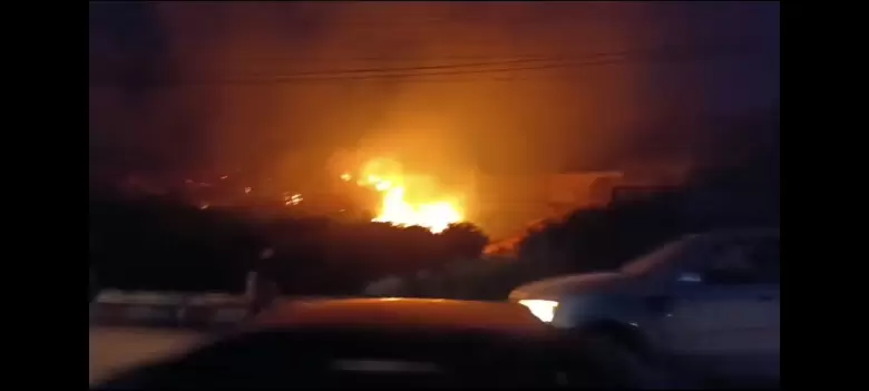 CONTINÚAN LAS TAREAS EN EL LUGAR PERO EL INCENDIO YA FUE SOFOCADO