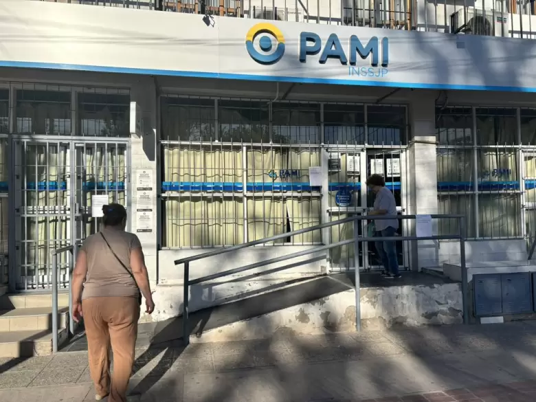 DESDE HACE 4 DÍAS HAN SUSPENDIDO LA ATENCIÓN