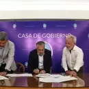 Firmaron un convenio clave para avanzar en el saneamiento del barrio La Favorita