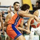 Rivadavia cay� en casa ante Col�n de Santa Fe en un duelo re�ido