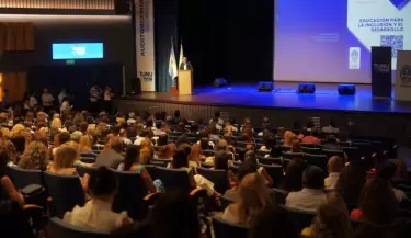 Acto del Ciclo Lectivo 2025 en Tunuy�n