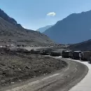 (Videos) Operó otra vez la frontera con Chile y hubo largas filas de vehículos: cruzaron 500 camiones