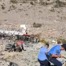 (Videos) Grave choque en la curva de Guido, en la ruta 7: desbarrancaron un camión y un auto