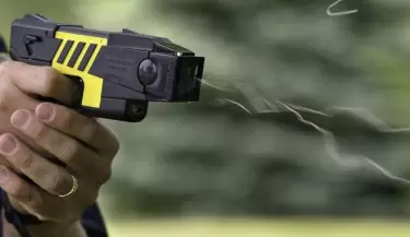 pistolas taser